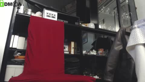 7incheshugedick online show from February 2025 02:53:01 AM