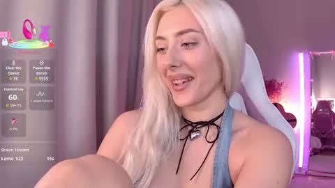Snapshot of 7loren_wood7 chatting on June 2026 02:41:01 PM Loren Wood online show from June 2026 02:41:01 PM
