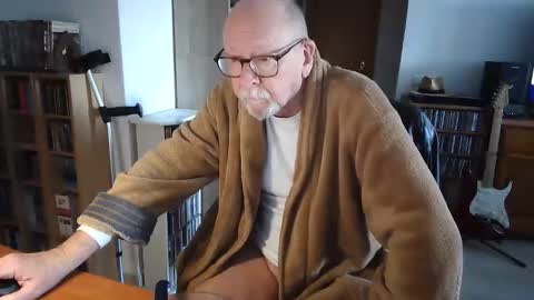  Papi  online show from February 2025 12:39:01 PM