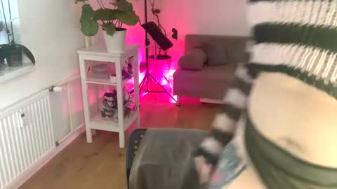 Ivy online show from January 2025 09:37:02 AM