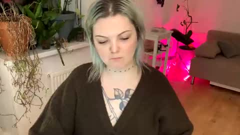 Ivy online show from February 2025 04:07:01 PM