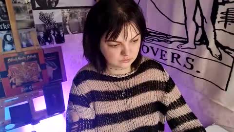 Ivy online show from October 2025 04:08:02 AM