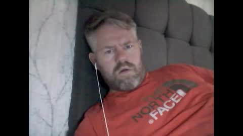 81jonnyx online show from December 2024 11:49:02 AM