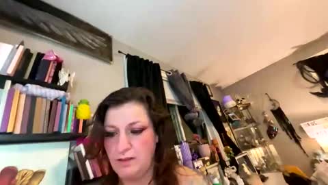 That girl online show from March 2026 05:46:01 AM