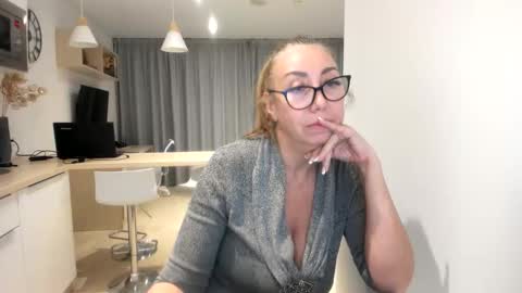 8ciara online show from December 2025 05:55:02 PM