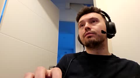 Snapshot of 8inchdude93 chatting on November 2025 10:37:01 AM 8inchdude93 online show from November 2025 10:37:01 AM