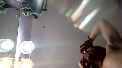 Snapshot of 8intenn chatting on September 2025 08:52:02 AM 8intenn online show from September 2025 08:52:02 AM