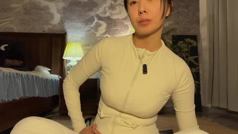 lily online show from April 2026 02:10:01 PM