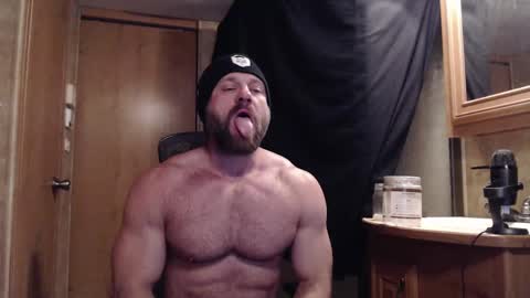 9 fat inches online show from March 2025 03:12:02 AM