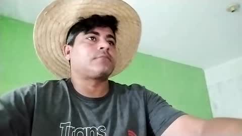 Snapshot of 9vinhocamshow chatting on December 2024 10:50:02 AM 9vinhocamshow online show from December 2024 10:50:02 AM