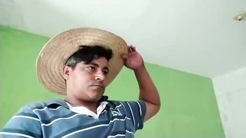 Snapshot of 9vinhocamshow chatting on December 2024 11:49:02 AM 9vinhocamshow online show from December 2024 11:49:02 AM