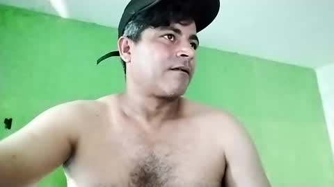 Snapshot of 9vinhocamshow chatting on December 2024 05:43:01 PM 9vinhocamshow online show from December 2024 05:43:01 PM
