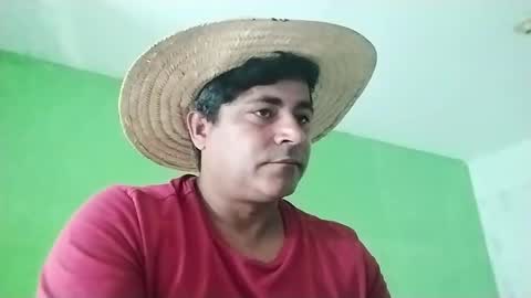 Snapshot of 9vinhocamshow chatting on January 2025 02:02:02 PM 9vinhocamshow online show from January 2025 02:02:02 PM