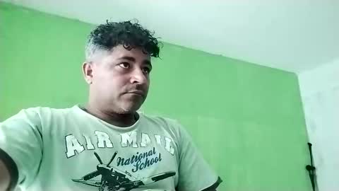 Snapshot of 9vinhocamshow chatting on January 2025 11:41:01 AM 9vinhocamshow online show from January 2025 11:41:01 AM