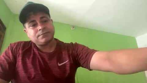 Snapshot of 9vinhocamshow chatting on April 2026 12:29:02 PM 9vinhocamshow online show from April 2026 12:29:02 PM