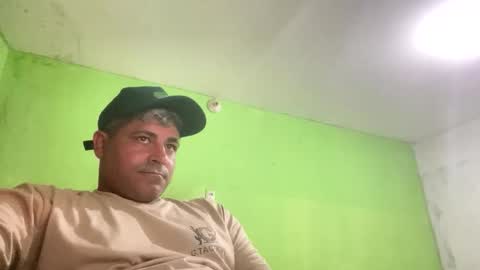 Snapshot of 9vinhocamshow chatting on April 2026 12:02:01 AM 9vinhocamshow online show from April 2026 12:02:01 AM