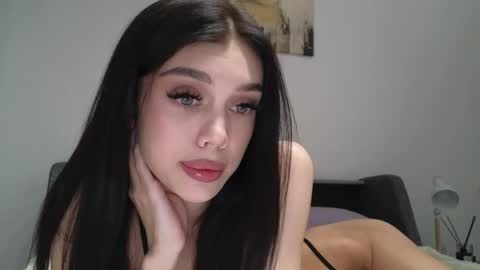 KARINA online show from April 2026 01:45:02 PM