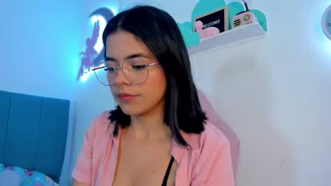 Alice  online show from September 2025 02:55:02 AM