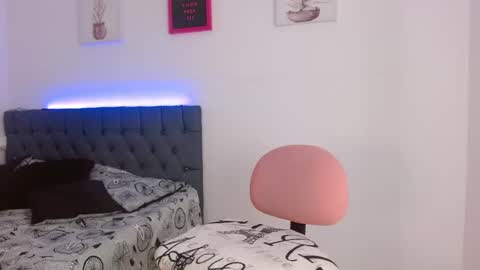 Abby Cooper online show from January 2025 03:43:01 AM