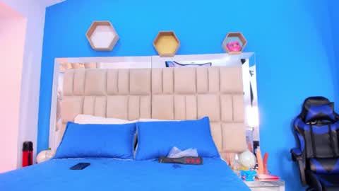 Snapshot of _alana_johnson chatting on September 2025 12:32:01 PM _alana_johnson online show from September 2025 12:32:01 PM