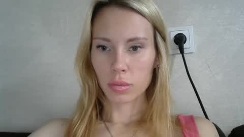 _alex1819 online show from October 2025 07:19:02 AM