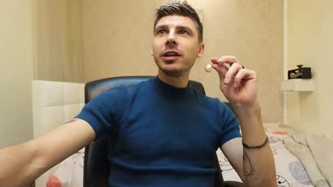 Alex online show from November 2025 01:05:02 AM