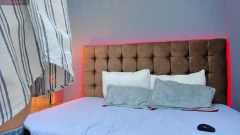 Alexander online show from November 2025 12:04:02 PM