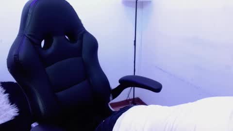 Alexandra online show from November 2025 02:53:02 AM