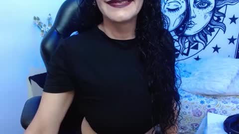 Alexandra online show from December 2025 02:49:01 AM