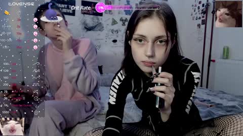 Charlotte and Alex online show from February 2025 03:17:02 PM