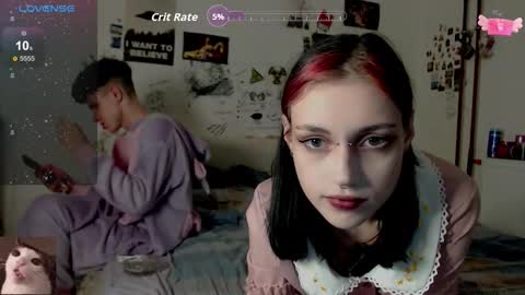 Charlotte and Alex online show from September 2025 07:28:02 PM