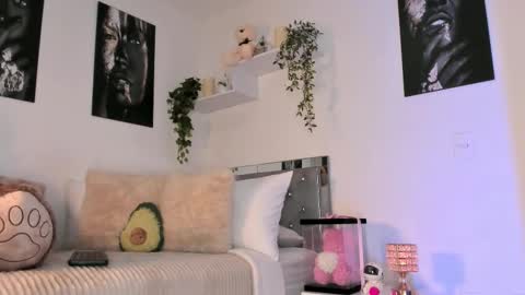 Snapshot of _alissonrose chatting on October 2025 10:52:01 PM Karo online show from October 2025 10:52:01 PM