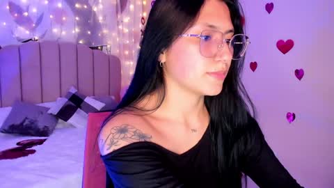 Allondra  online show from February 2025 05:18:02 AM