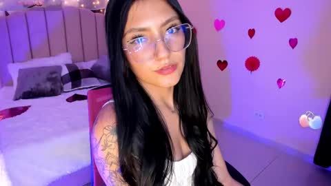 Allondra  online show from February 2025 03:43:02 AM