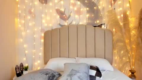 Allondra  online show from March 2025 02:45:01 AM