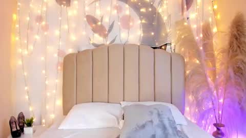 Allondra  online show from March 2025 07:01:02 AM