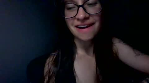 Snapshot of _alyson chatting on May 2026 07:16:02 AM _alyson online show from May 2026 07:16:02 AM