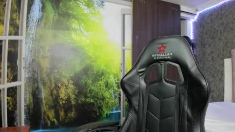 Ambar online show from October 2025 03:10:02 AM