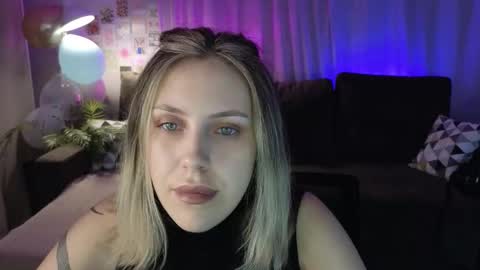 _amymoore_ online show from February 2026 01:53:01 AM