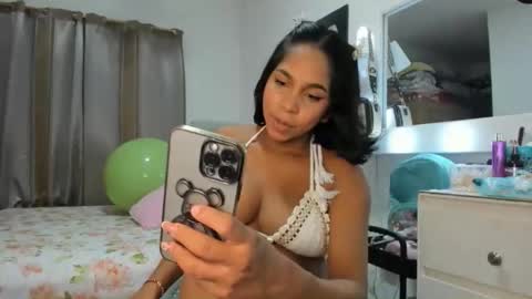 Snapshot of _analia chatting on June 2026 01:17:02 AM Analia online show from June 2026 01:17:02 AM