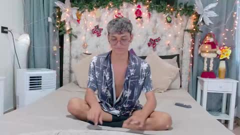 Andres online show from December 2024 07:27:02 PM