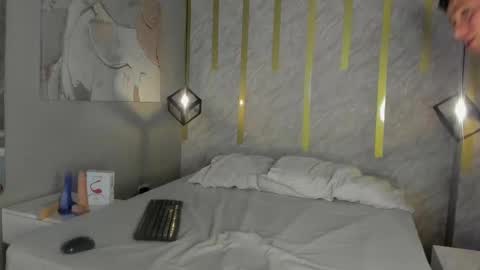 Andrew online show from December 2024 07:11:02 PM