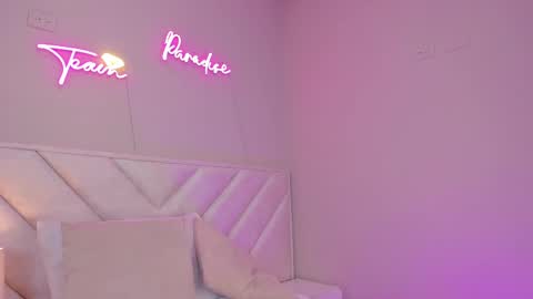 ngela  online show from February 2025 05:42:01 PM