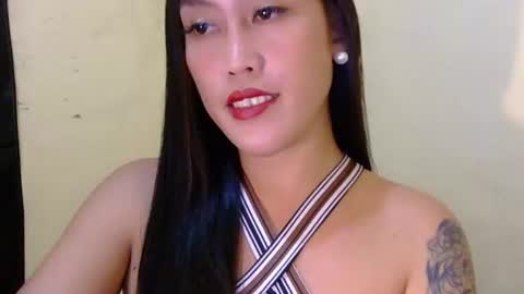 Pearl  online show from September 2025 06:52:02 PM