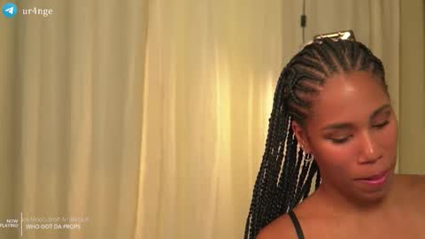 Angie -  online show from November 2025 04:07:02 AM