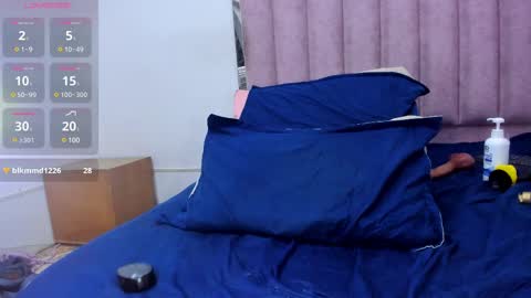 Snapshot of _aniisha_ chatting on February 2025 10:20:02 PM Any online show from February 2025 10:20:02 PM