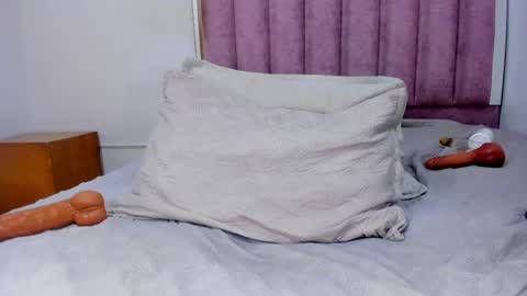 Snapshot of _aniisha_ chatting on March 2025 10:36:02 PM Any online show from March 2025 10:36:02 PM