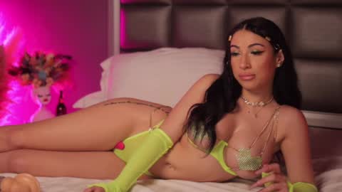 Snapshot of _anna_bloom chatting on February 2025 02:35:02 AM Anna online show from February 2025 02:35:02 AM