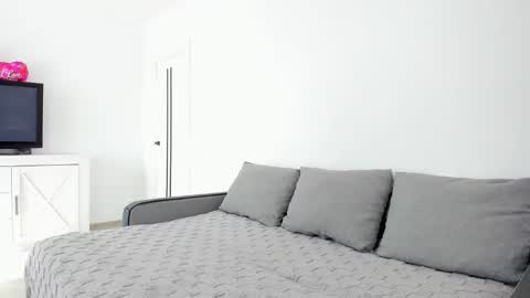 Anna online show from March 2026 12:21:01 PM