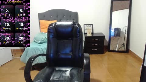 Anne online show from December 2024 11:52:02 AM